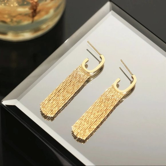 Dangle C-shape Earrings Swiping 925 stamp on pins Fashion Statement Gold Long - Picture 6 of 10